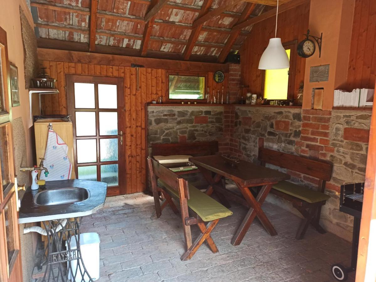 Chaloupka U Vejvodu Skripov Exterior foto