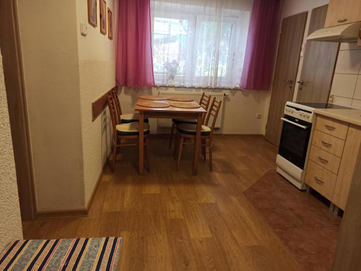 Chaloupka U Vejvodu Skripov Exterior foto