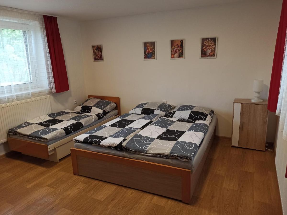 Chaloupka U Vejvodu Skripov Exterior foto